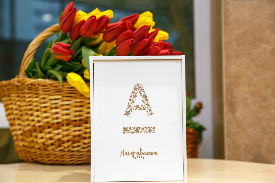 Корпоративные подарки, бизнес-сувениры, наградная продукция